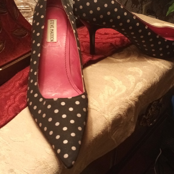 Shoes - Picture 7 of 7